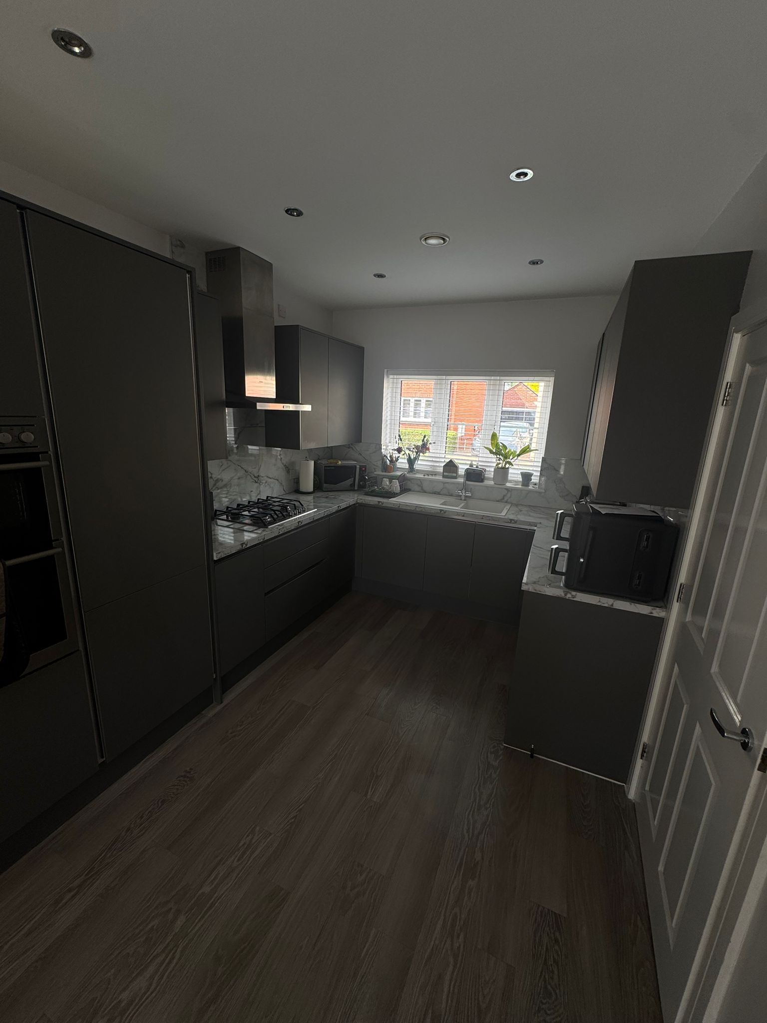 Kitchen units and appliances cleaned